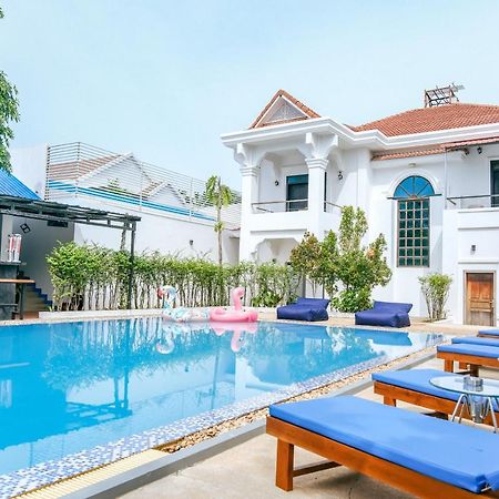 Queentown Hostel Siem Reap Exteriör bild