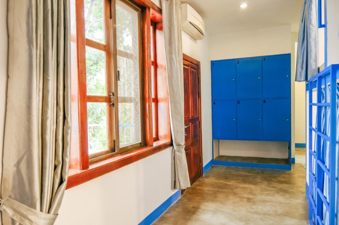 Queentown Hostel Siem Reap Exteriör bild